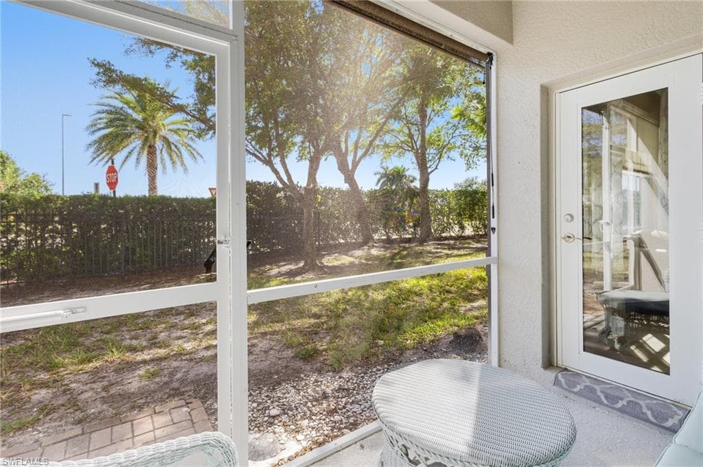 8510 Violeta ST 102-30