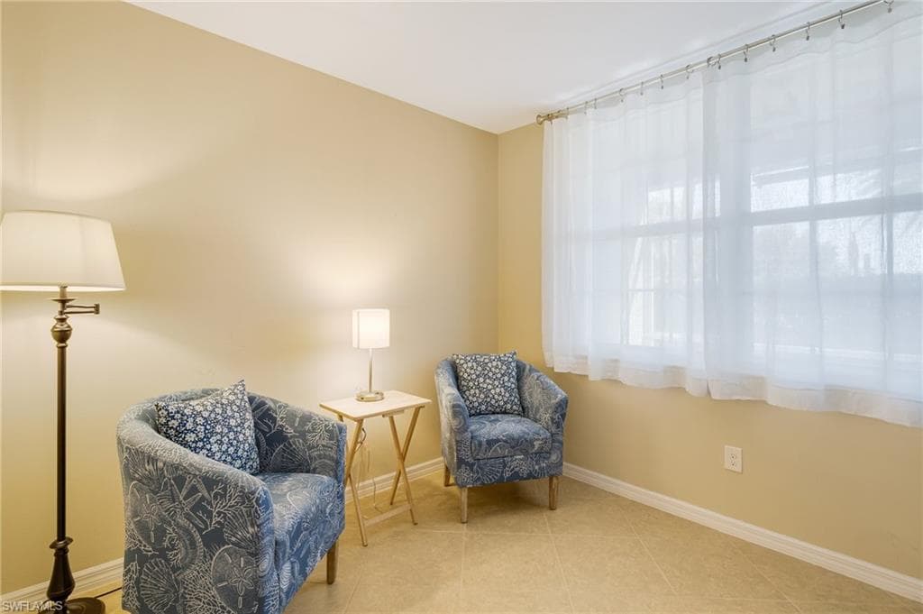 8510 Violeta ST 102-14