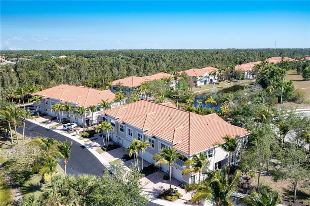8510 Violeta ST 102-44