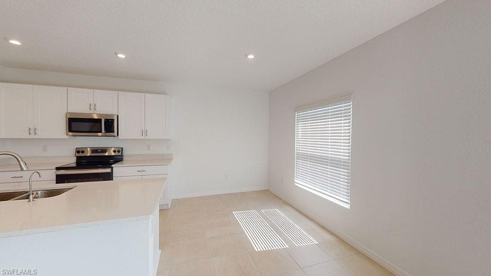 6753 Equinox LN-7