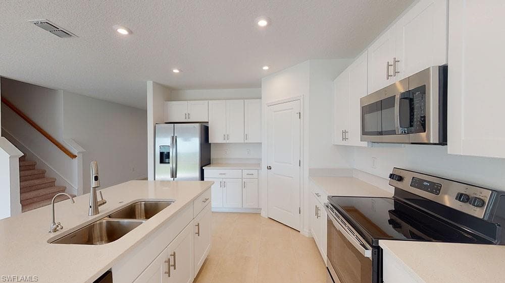 6753 Equinox LN-5