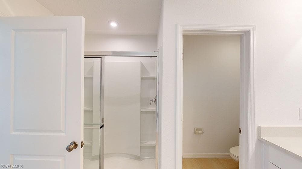 6753 Equinox LN-11