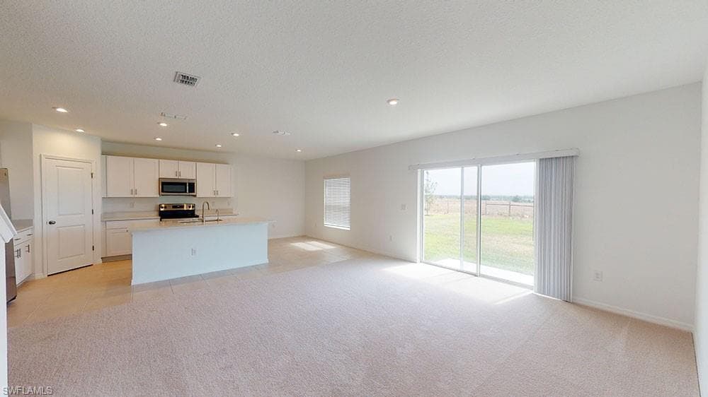 6753 Equinox LN-8