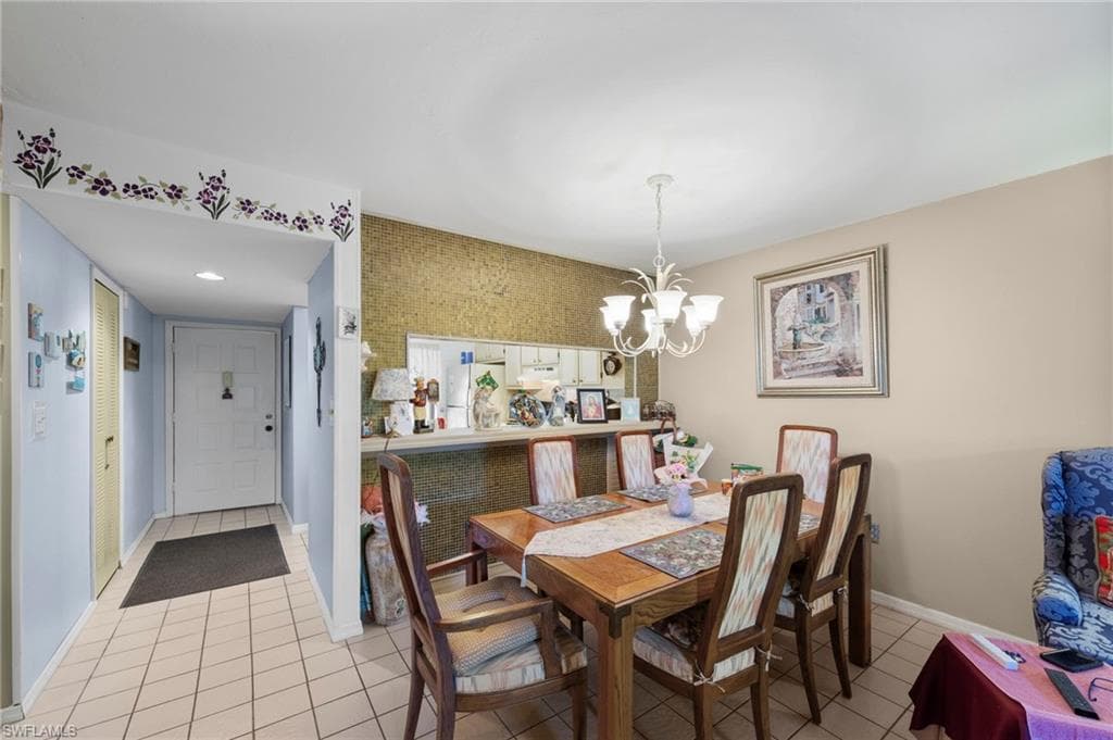 9305 Lake Park DR 102-14