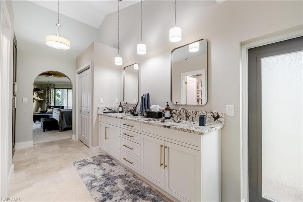 6777 Danah CT-22