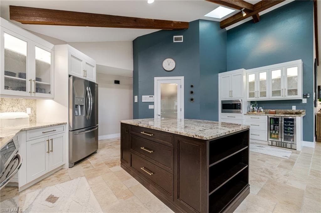 6777 Danah CT-8