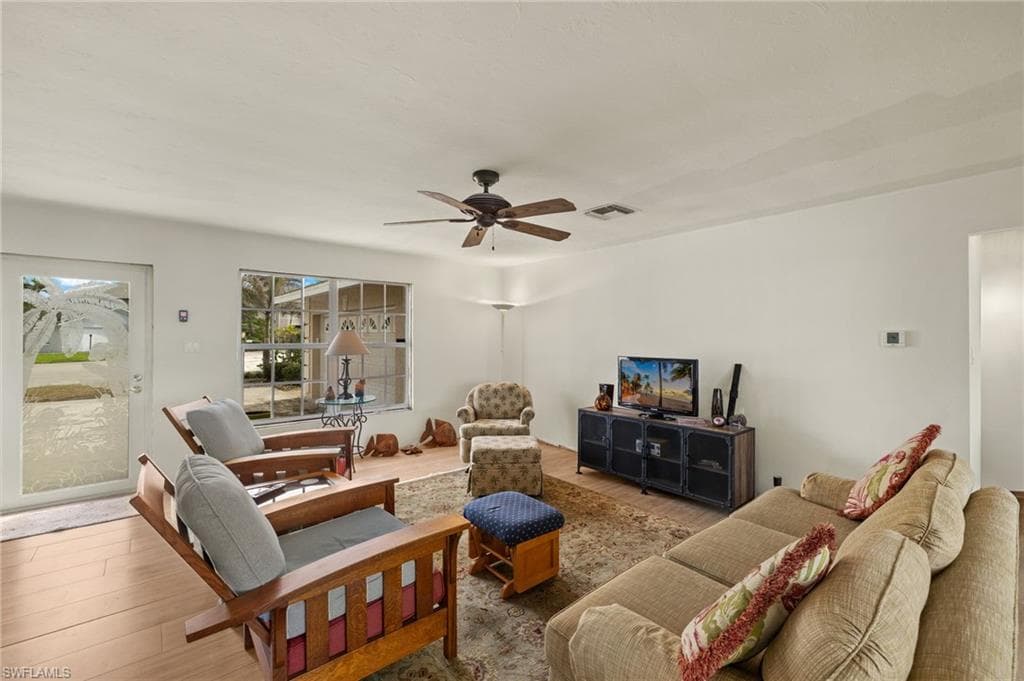 675 Randy LN-42