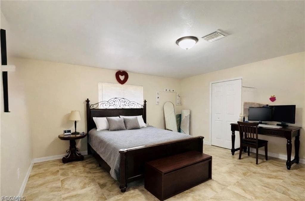 755 Arundel CIR-10