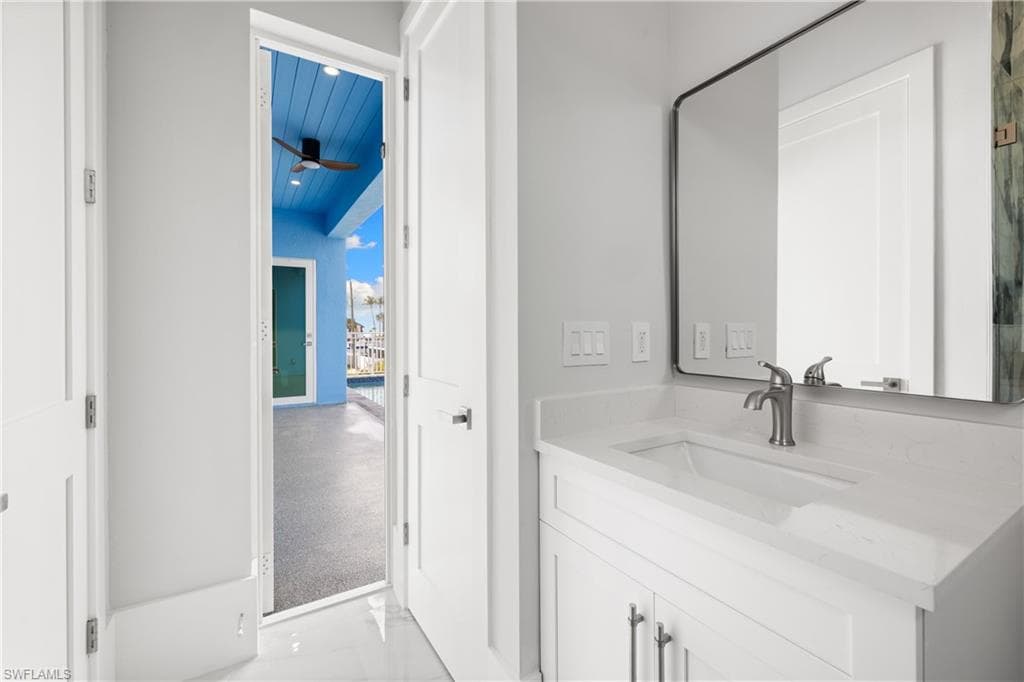 137 Hibiscus DR-6