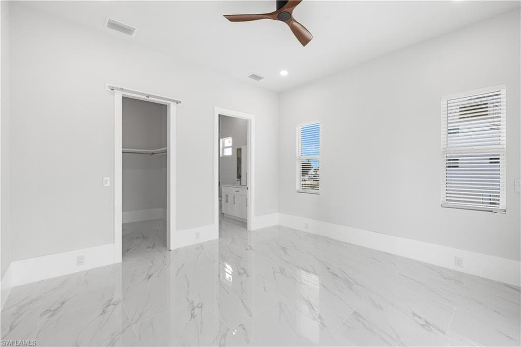 137 Hibiscus DR-12