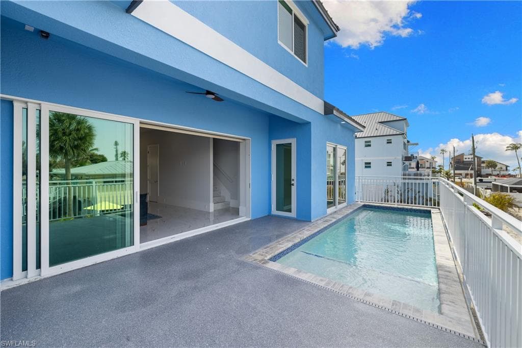 137 Hibiscus DR-20