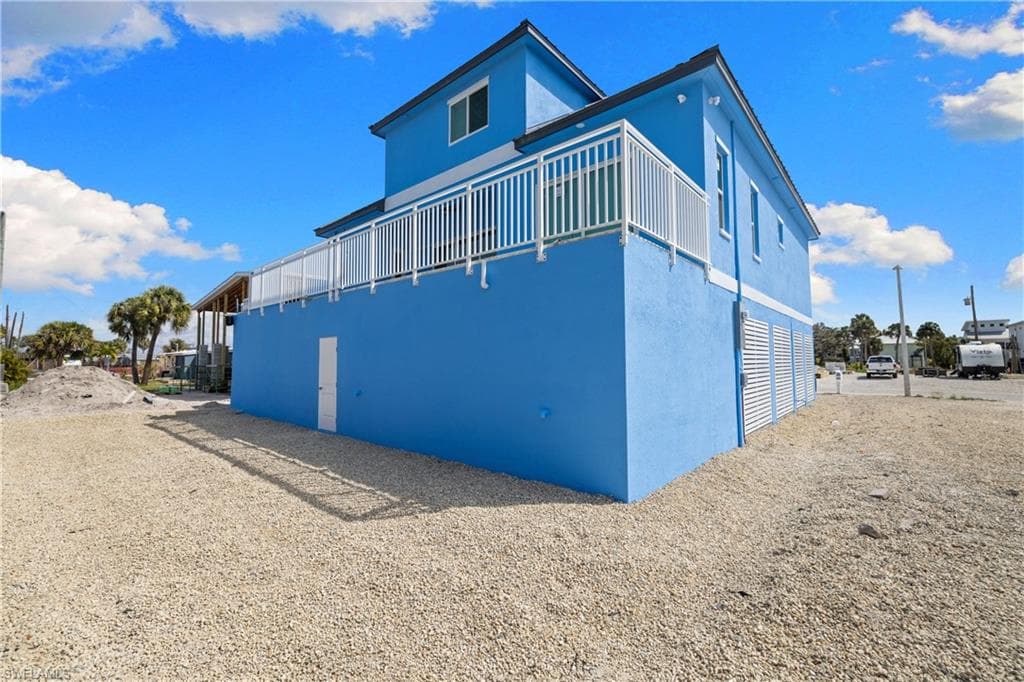 137 Hibiscus DR-24