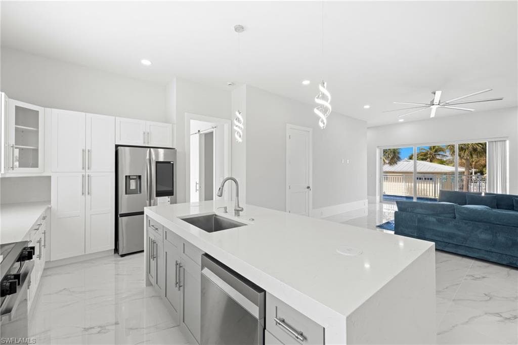 137 Hibiscus DR-30