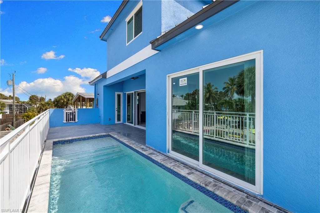 137 Hibiscus DR-19