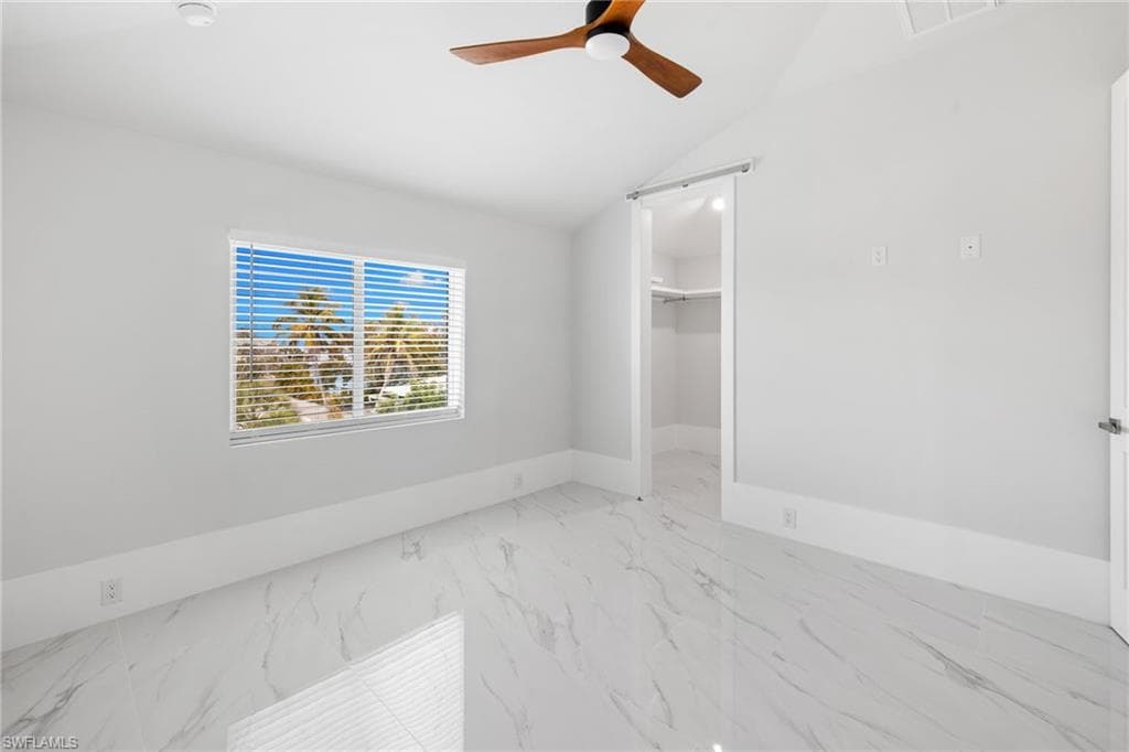 137 Hibiscus DR-44
