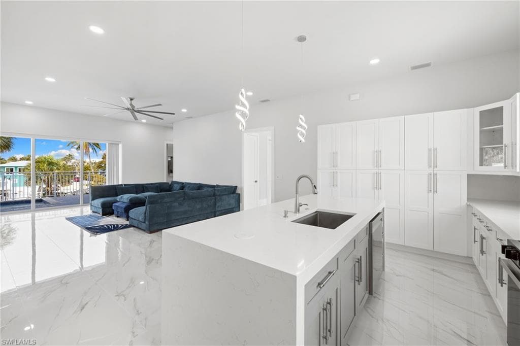 137 Hibiscus DR-31