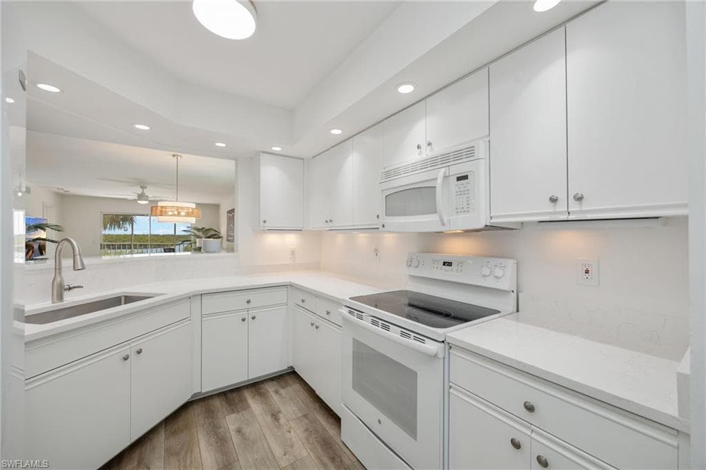 320 Horse Creek DR 308-10