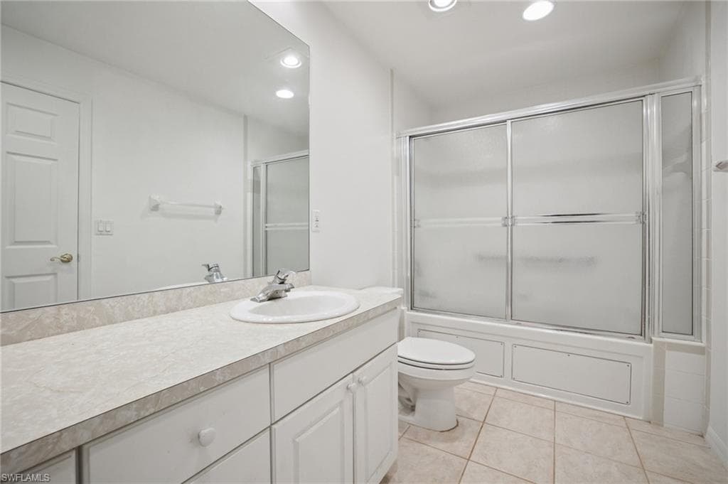 5348 Cypress LN-26