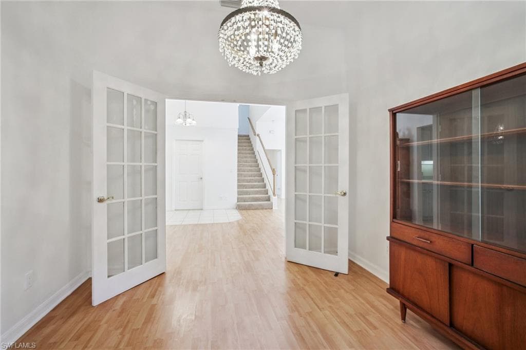 5348 Cypress LN-19