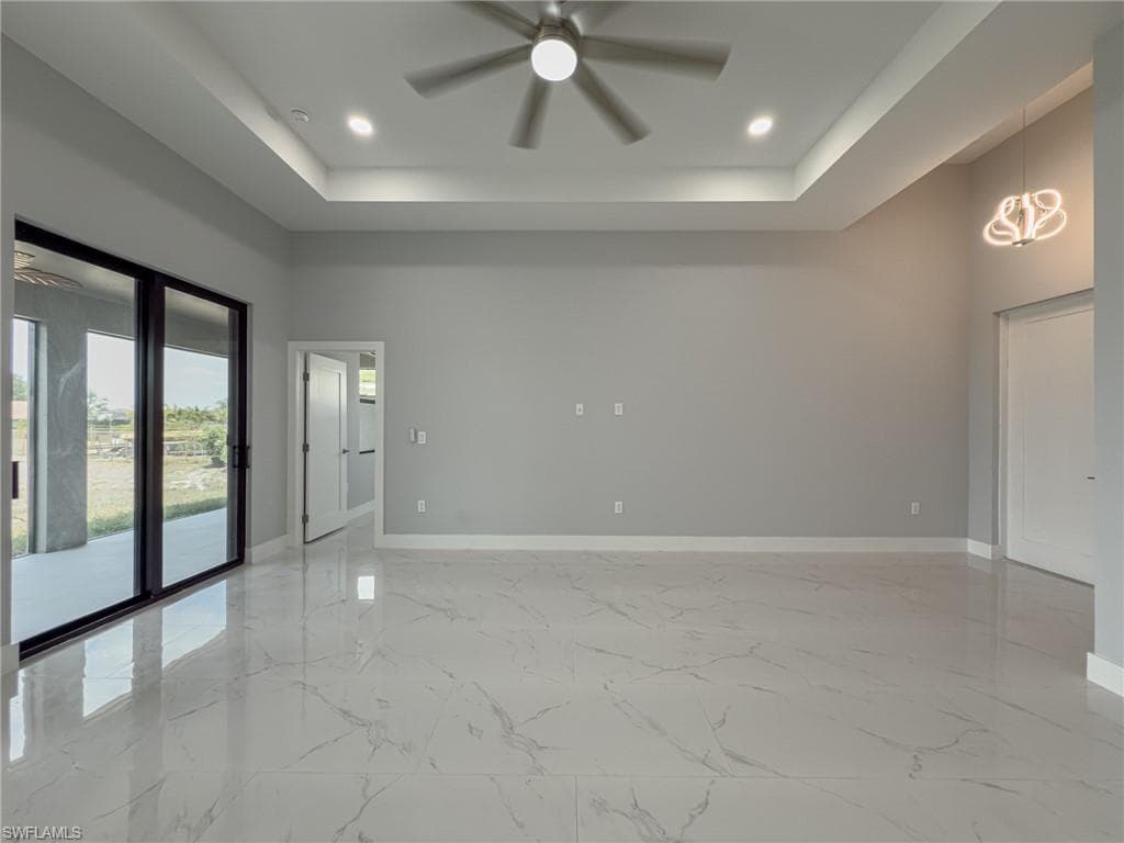 417 Paddock ST-13