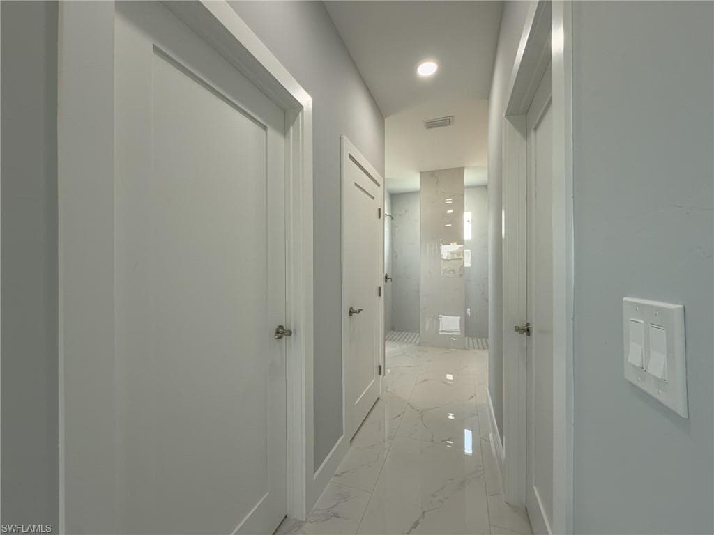417 Paddock ST-17