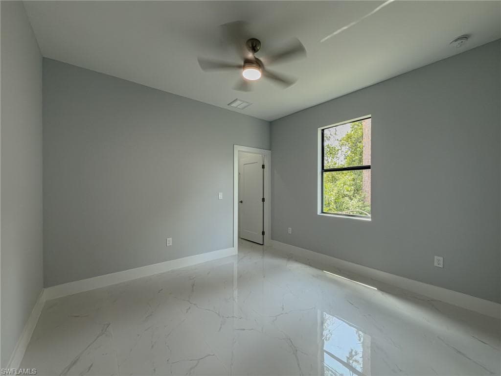 417 Paddock ST-22