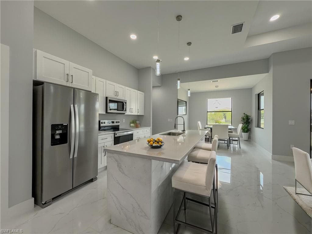 417 Paddock ST-7