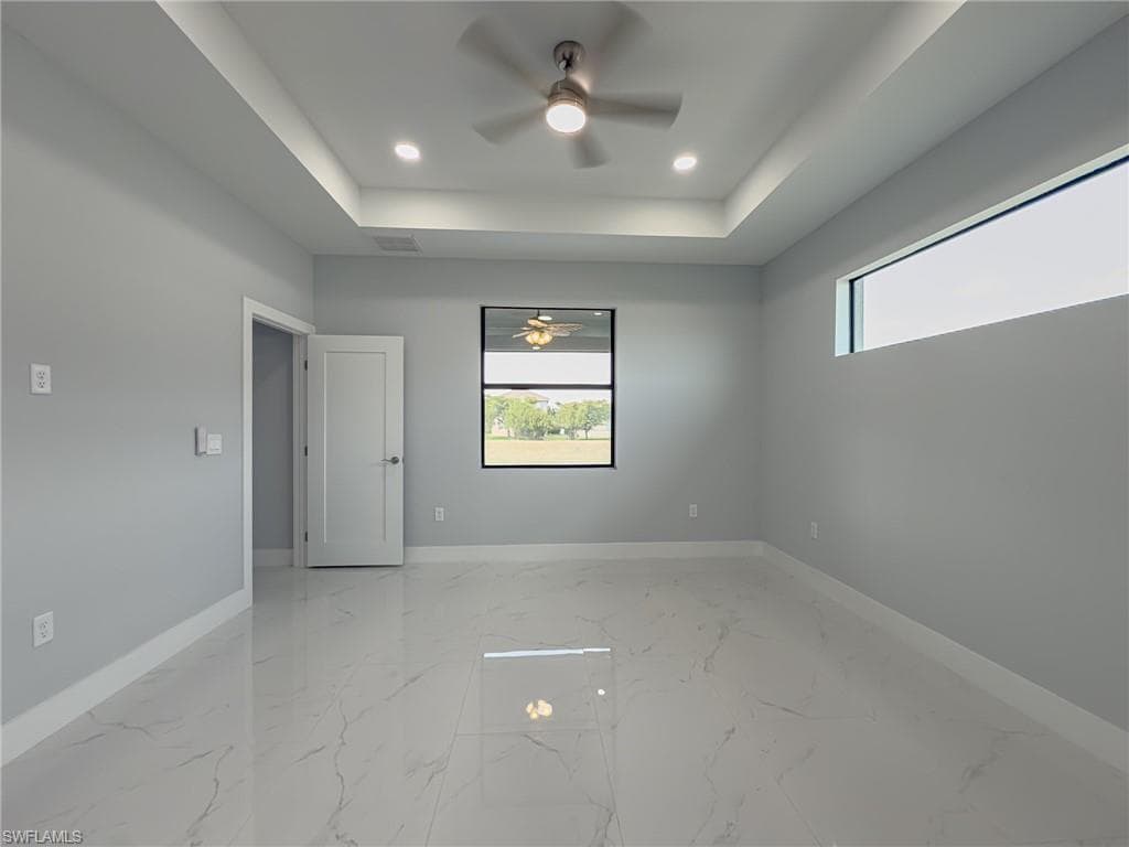 417 Paddock ST-15