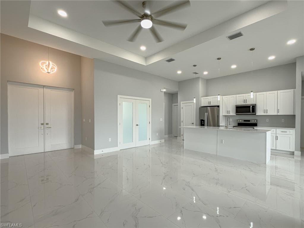 417 Paddock ST-4