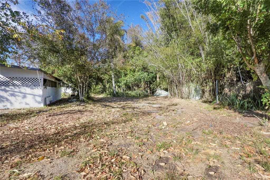 2933 Jackson ST-37