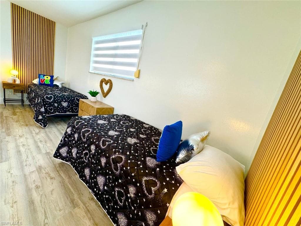 14271 Sandarac DR-21
