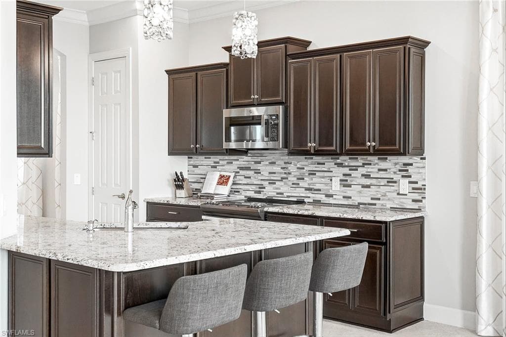12045 Covent Garden CT 2103-6