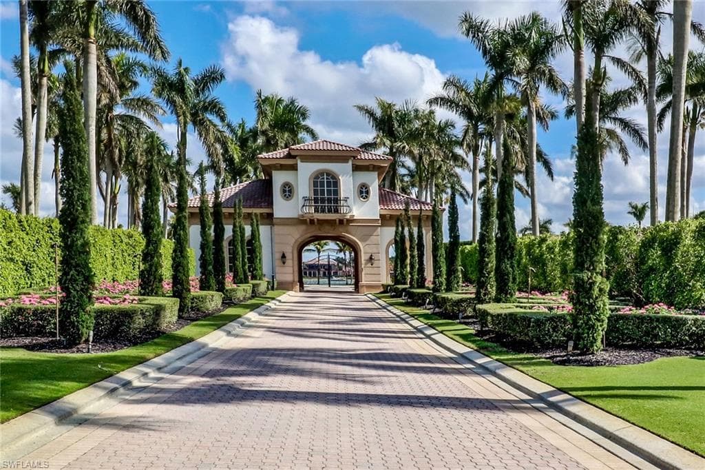 10000 Isola WAY-28