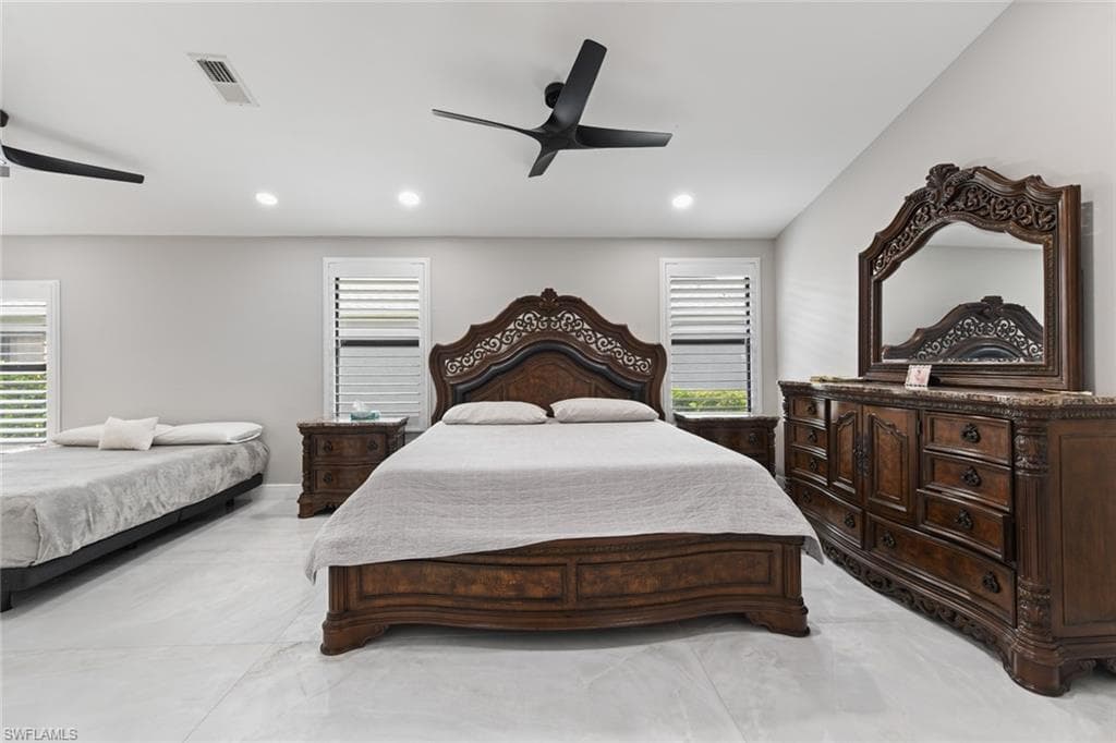 15613 Beachcomber AVE-34