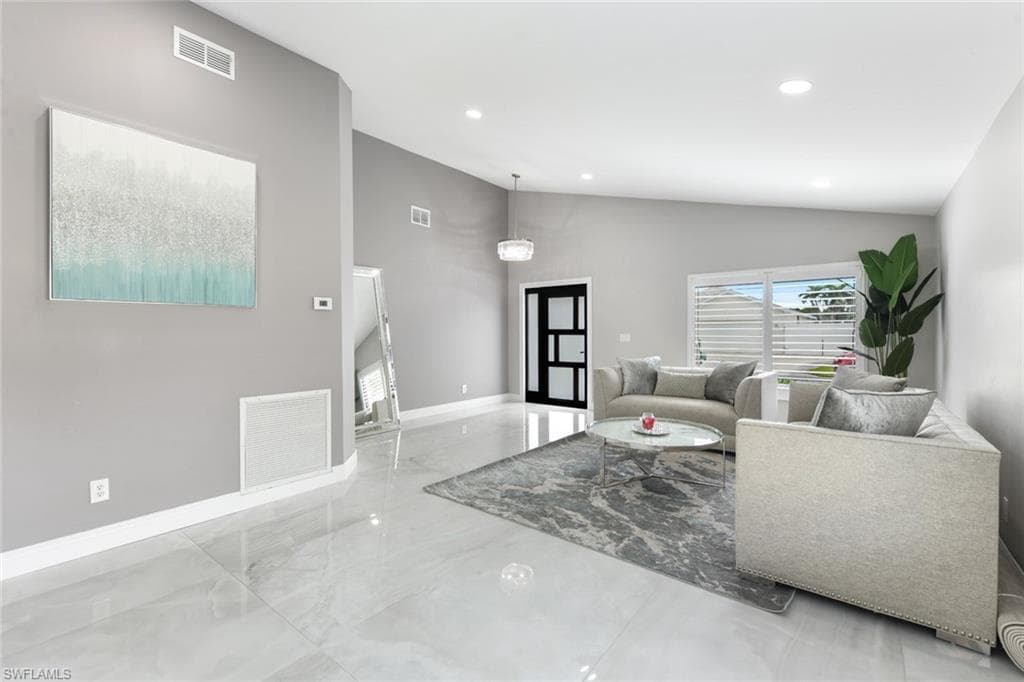 15613 Beachcomber AVE-10