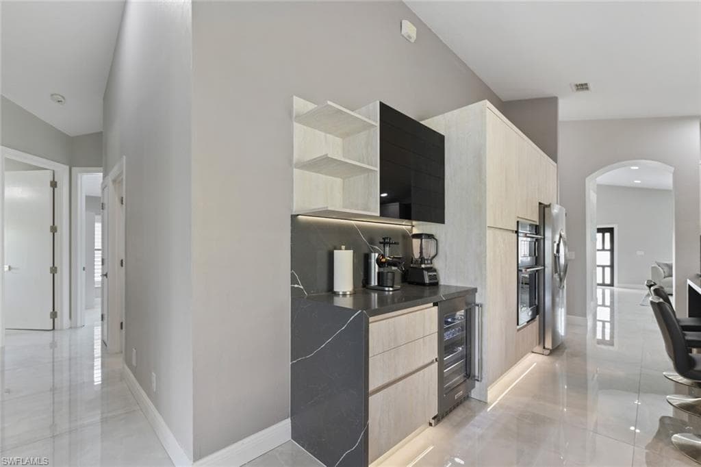 15613 Beachcomber AVE-19