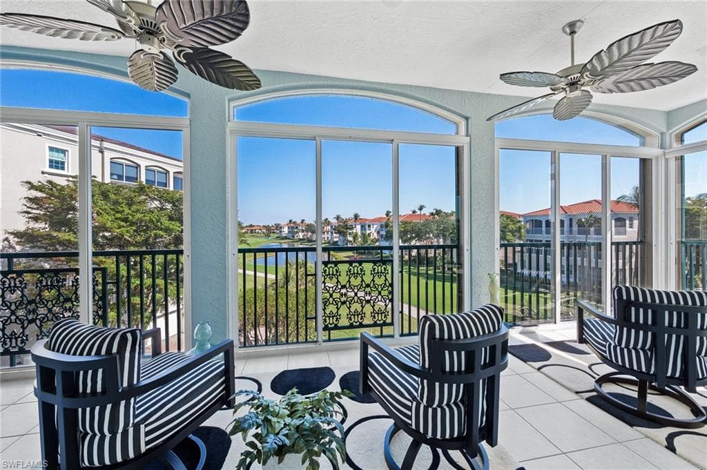11160 Harbour Yacht CT B-16