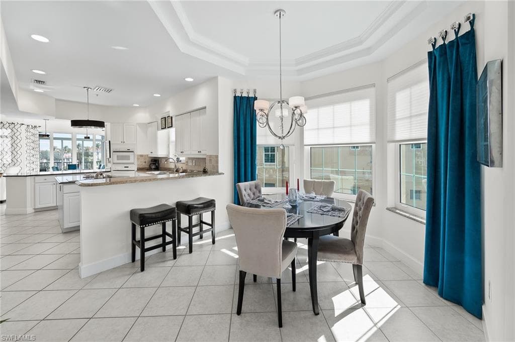 11160 Harbour Yacht CT B-8