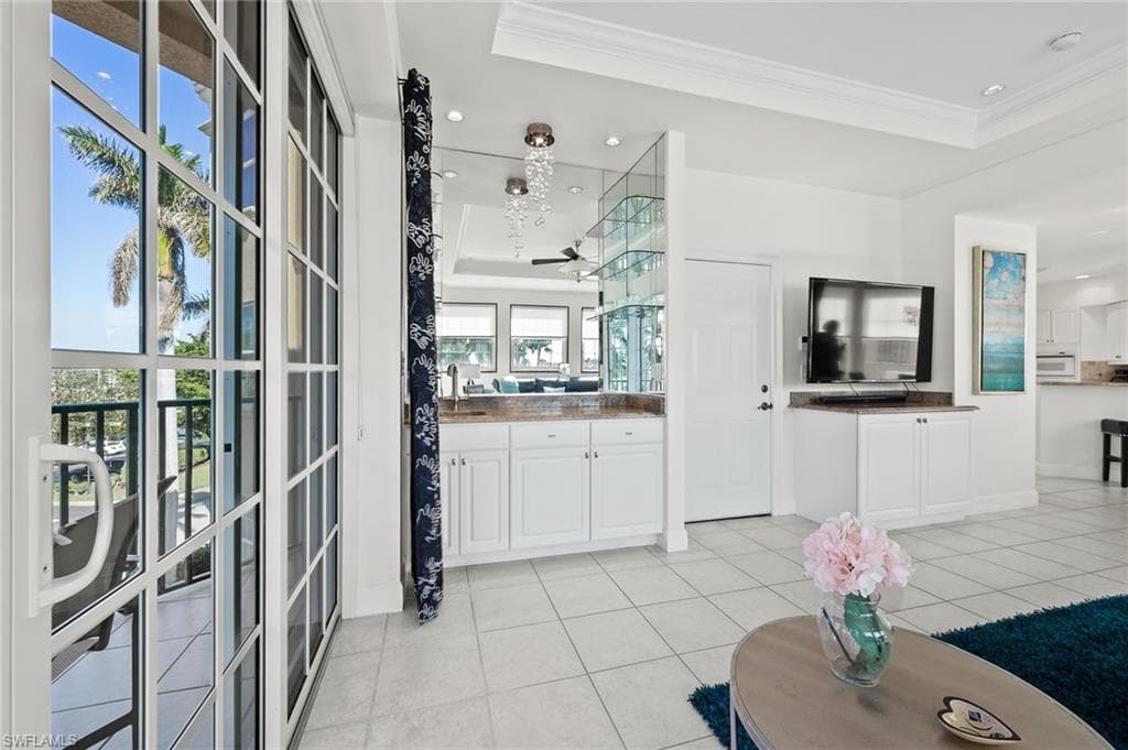 11160 Harbour Yacht CT B-13