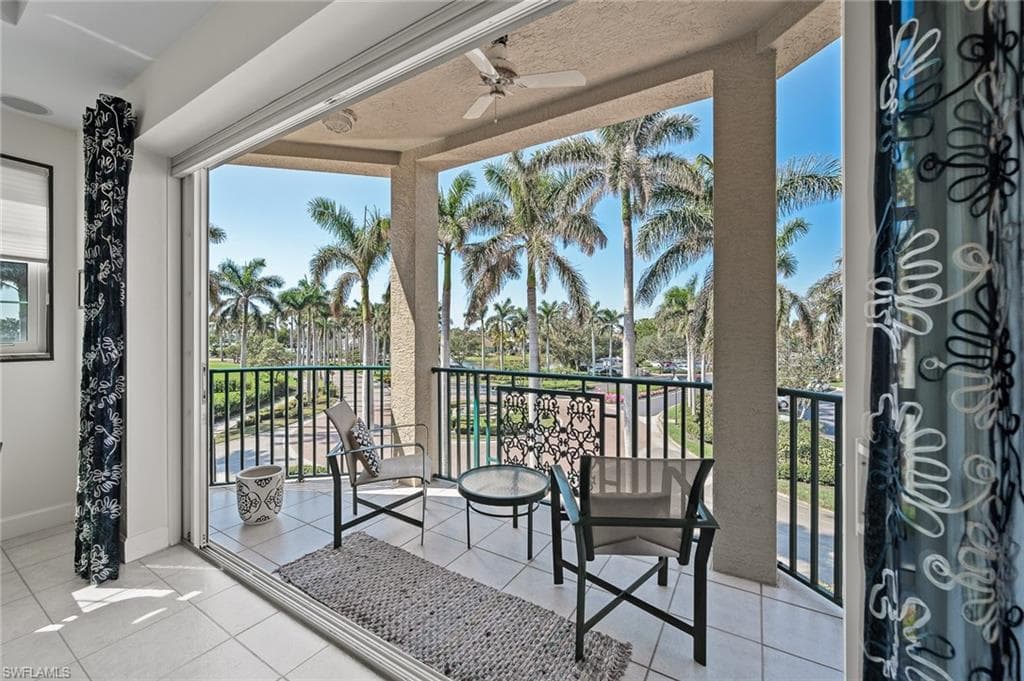 11160 Harbour Yacht CT B-14