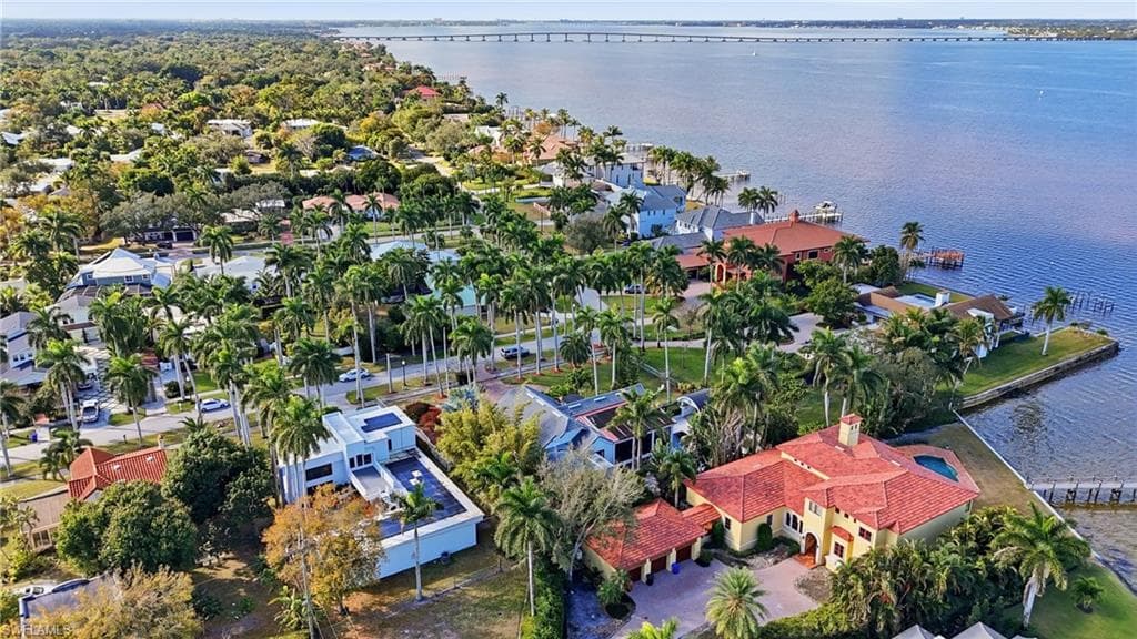 1205 Caloosa DR-47