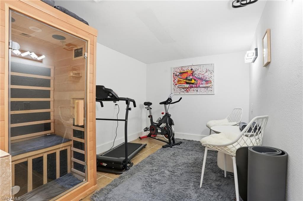 1205 Caloosa DR-32
