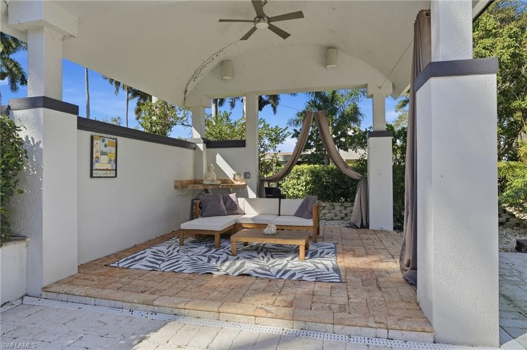 1205 Caloosa DR-41