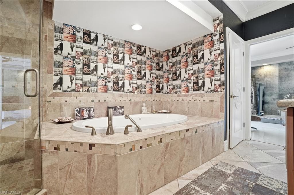 1205 Caloosa DR-19
