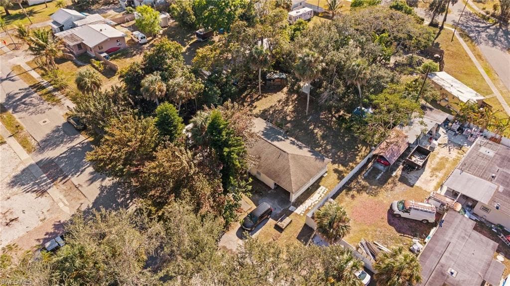 260 Delray AVE-16