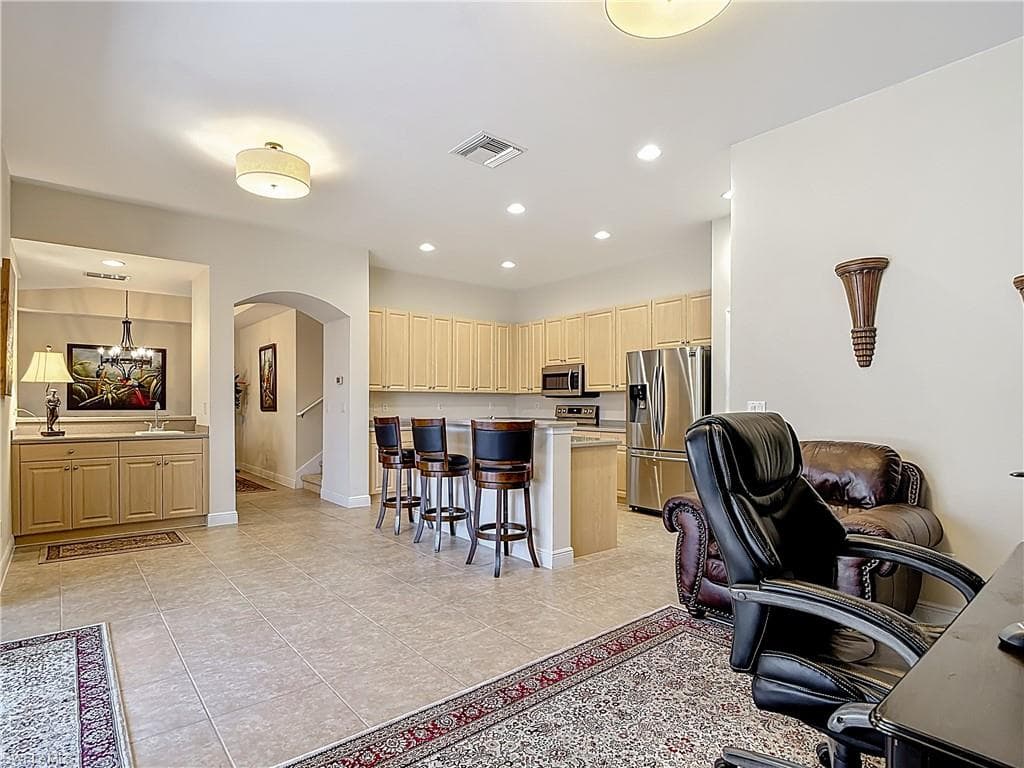 5710 Kensington LOOP-17