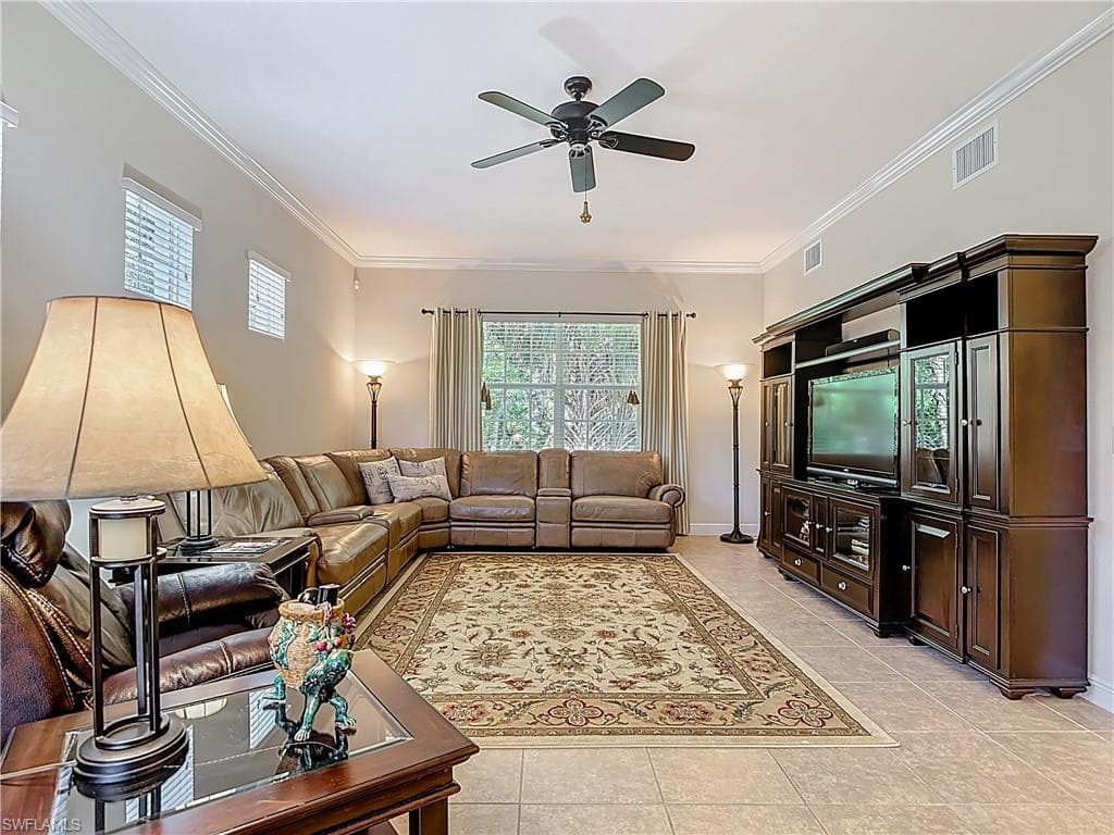 5710 Kensington LOOP-7