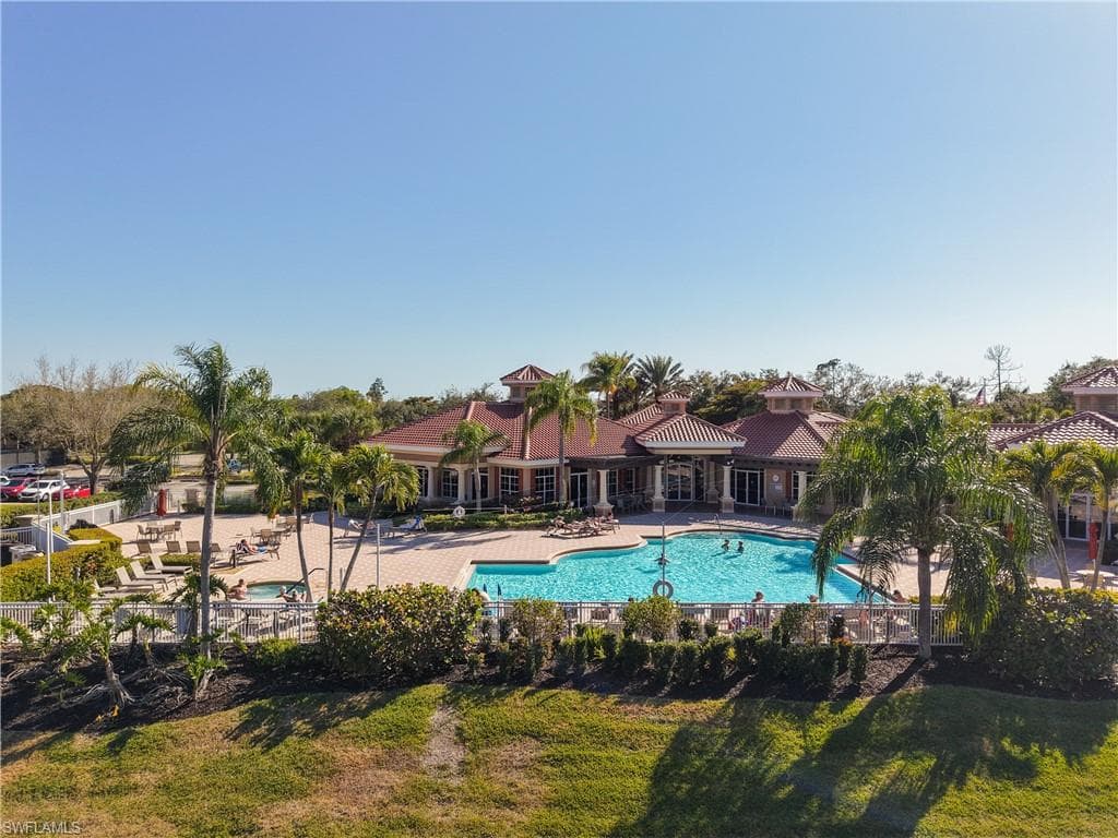5710 Kensington LOOP-49