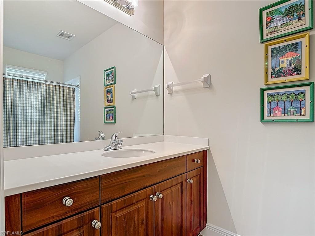 5710 Kensington LOOP-33