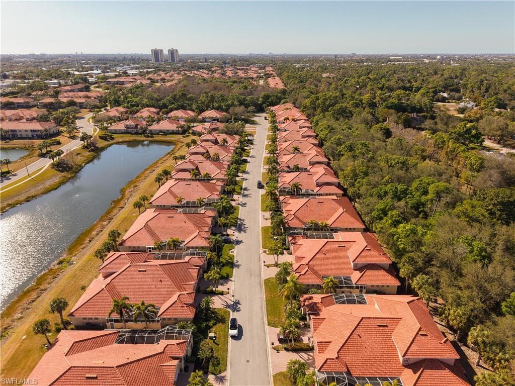 5710 Kensington LOOP-41